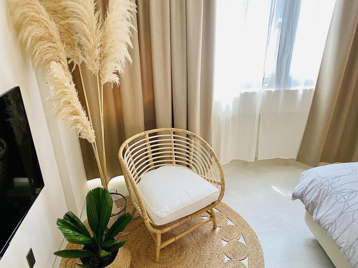 安平言寓包棟旅宿 Ian Apt Tainan Luaran gambar