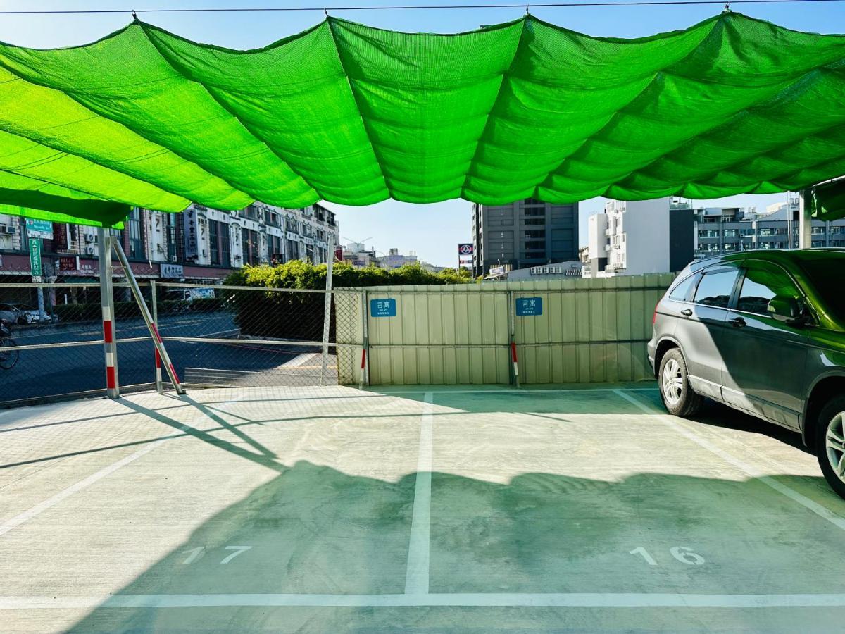 安平言寓包棟旅宿 Ian Apt Tainan Luaran gambar